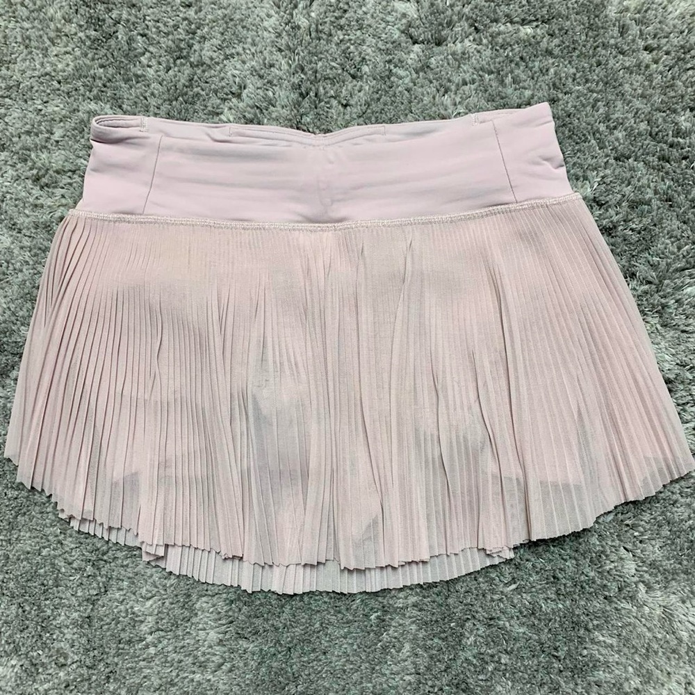 Lululemon Just Pleat It Skirt - Porcelain Pink - Size 12
